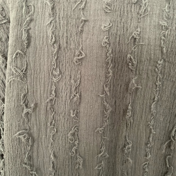 Luna Textured Blouse Grey Size Medium - Picture 5 of 8